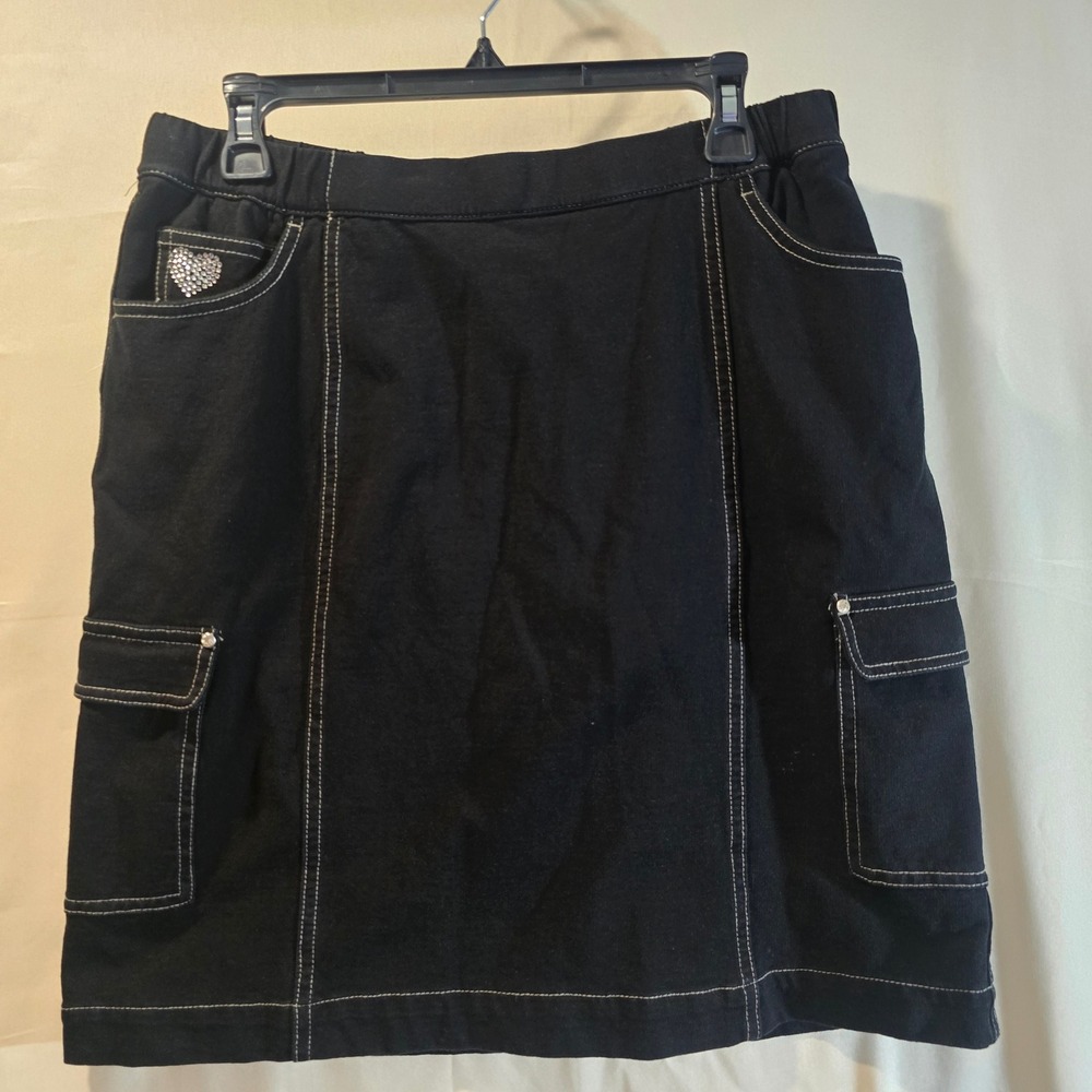 Dream Jeannes by Quacker Factory Black Cargo Skirt Rhinestone Heart Size M